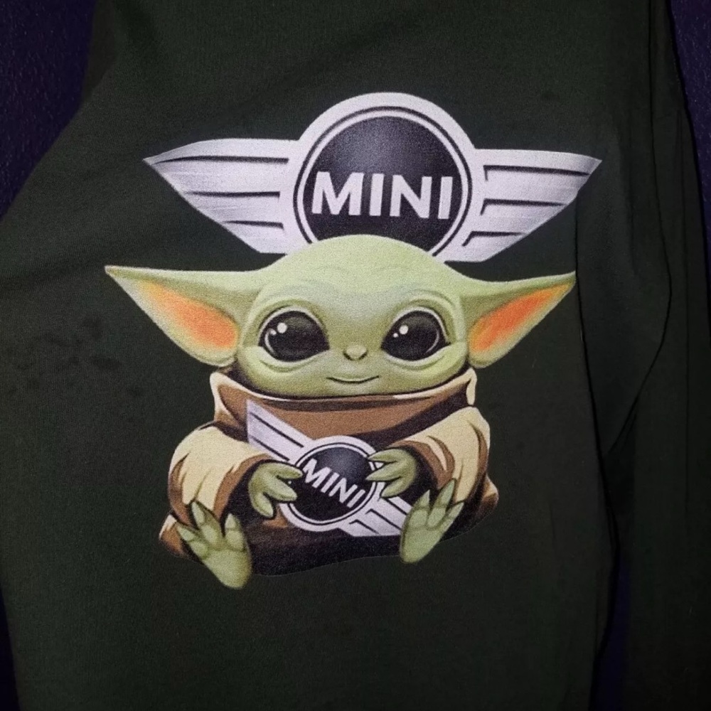 BABY YODA GROGU W/ MINI COOPER SYMBOL LONG-SLEEVED GILDAN 2X SHIRT